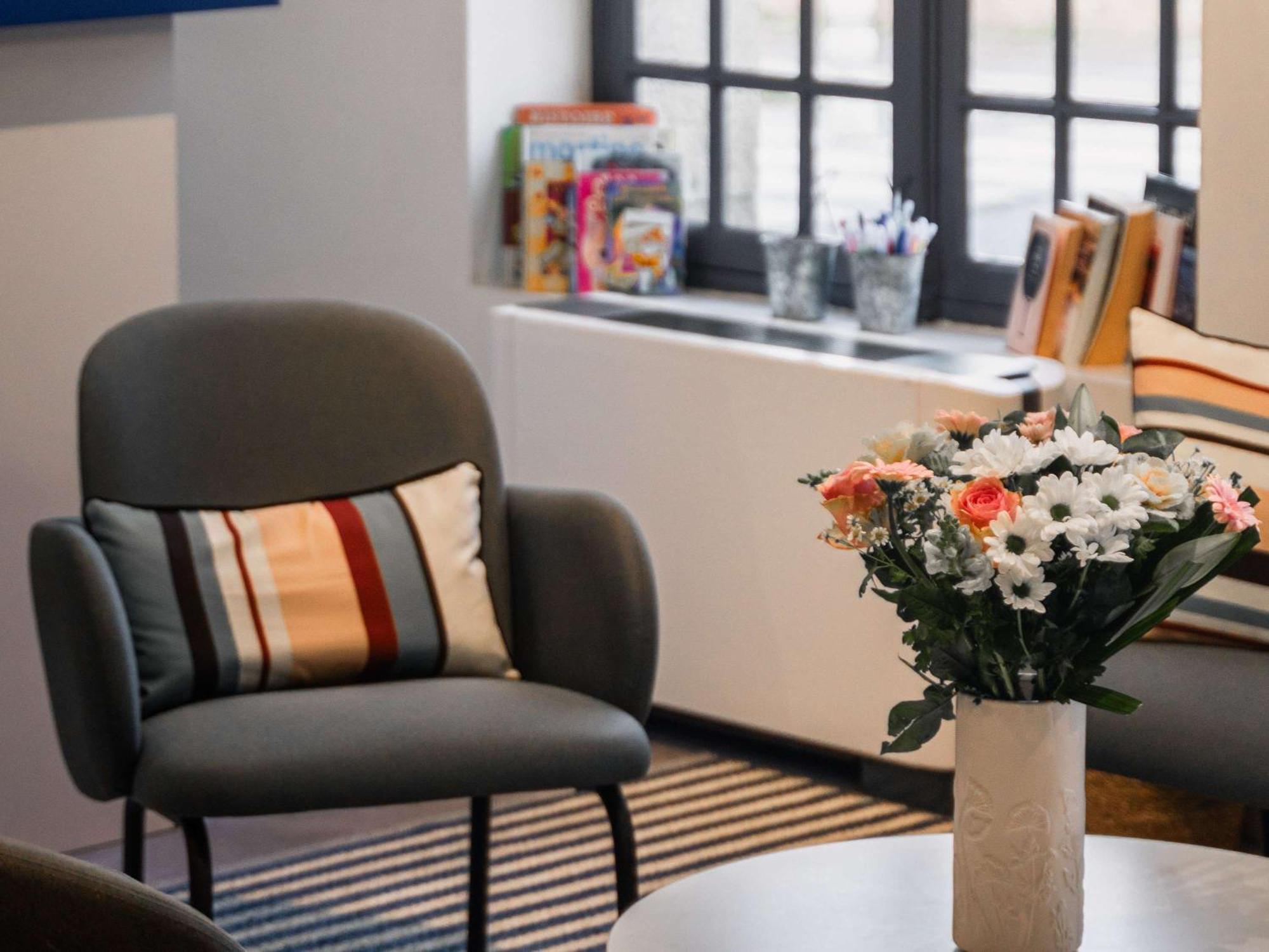 Ibis Styles Gare Centre Hotel 3*